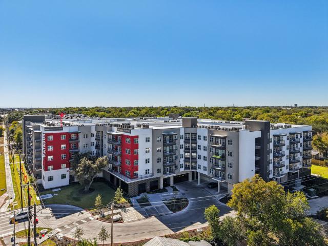 2 BR, 2 BA Apartment 5900 South Congress Avenue Unit 543, Austin, TX 78745