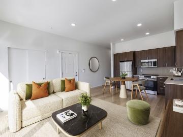 2 BR, 2 BA Apartment 590 Madison Avenue North Unit 6 201, Bainbridge Island, WA 98110