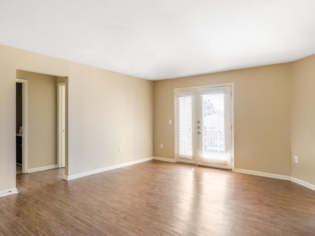 2 BR, 2 BA Apartment 5925 FM 2100 Unit 2104, Crosby, TX 77532