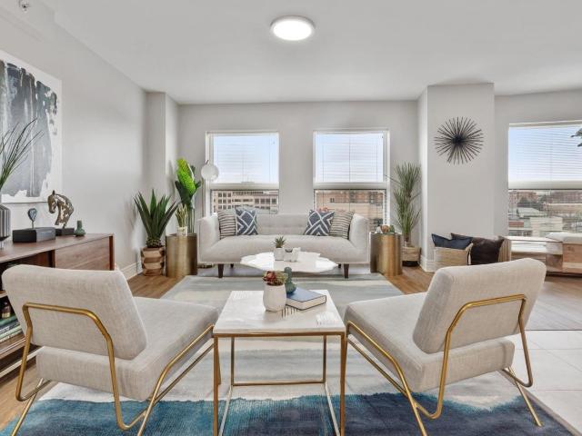 2 BR, 2 BA Apartment 595 S Des Plaines River Rd Unit 710, Des Plaines, IL 60016