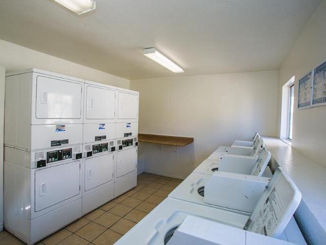 2 BR, 2 BA Apartment 5001 El Parque Ave Unit 003, Las Vegas, NV 89146