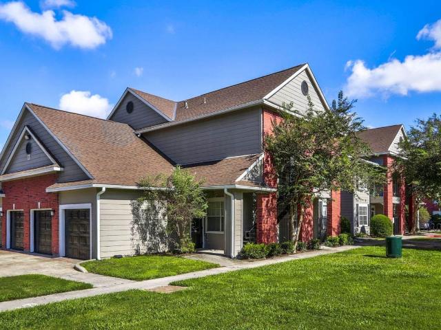 2 BR, 2 BA Apartment 500 West Airtex Boulevard Unit 0104, Houston, TX 77090