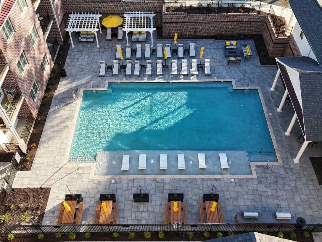 2 BR, 2 BA Apartment 500 North Henry Street Unit 1207, Williamsburg, VA 23185