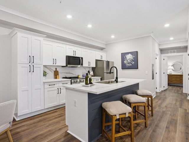 2 BR, 2 BA Apartment 500 Preston Drive Unit 1301, Savannah, GA 31405