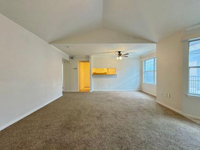 2 BR, 2 BA Apartment 501 W 26th St, Austin, TX 78705