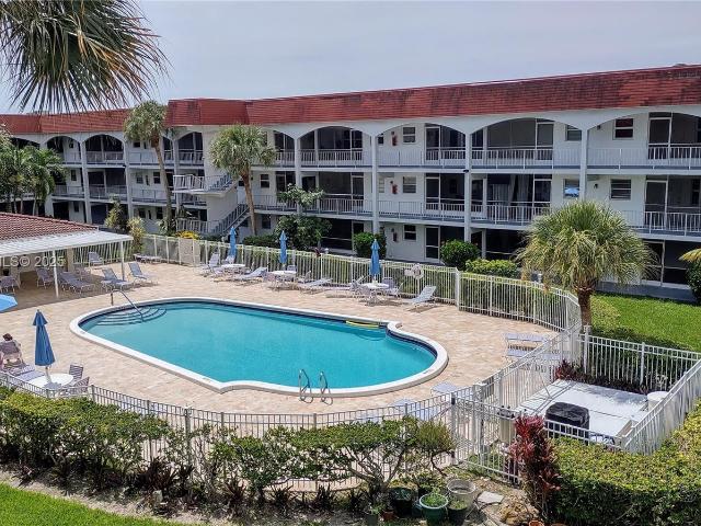 2 BR, 2 BA Apartment 501 Blue Heron Drive, Hallandale Beach, FL 33009