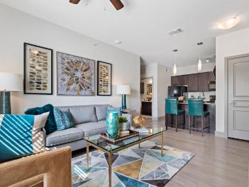 2 BR, 2 BA Apartment 501 Panther Hollow Drive Unit 8303, Marble Falls, TX 78654