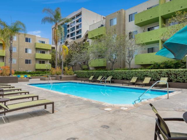 2 BR, 2 BA Apartment 501 South New Hampshire Avenue Unit 242, Los Angeles, CA 90020