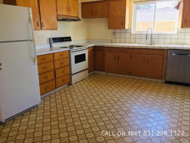 2 BR, 2 BA Apartment 501 Spruce St, Aptos, CA 95003