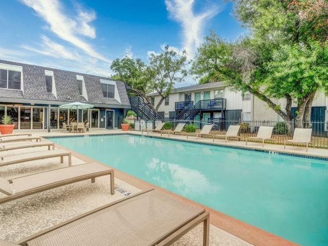 2 BR, 2 BA Apartment 502 Southwest Parkway Unit 1902, College Station, TX 77840