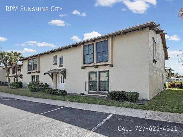 2 BR, 2 BA Apartment 507 Plaza Seville Court, Treasure Island, FL 33706