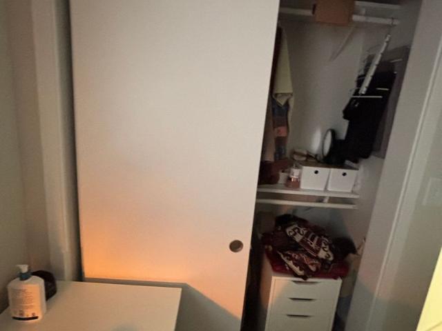 2 BR, 2 BA Apartment 5051 N. Kenmore Avenue, Chicago, IL 60640