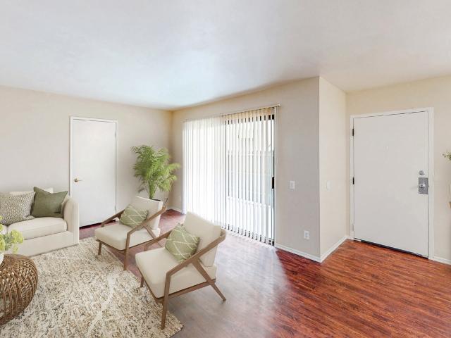 2 BR, 2 BA Apartment 5057 Kester Avenue Unit 116, Sherman Oaks, CA 91403