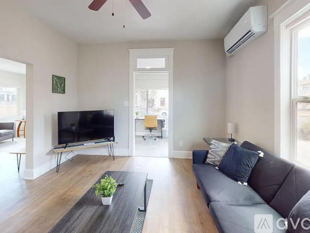 2 BR, 2 BA Apartment 505 Marble Avenue, Unit House Furnished, Albuquerque, NM 87102