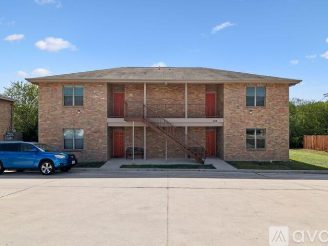 2 BR, 2 BA Apartment 509 Dukeway Drive, Unit 3, Universal City, TX 78148