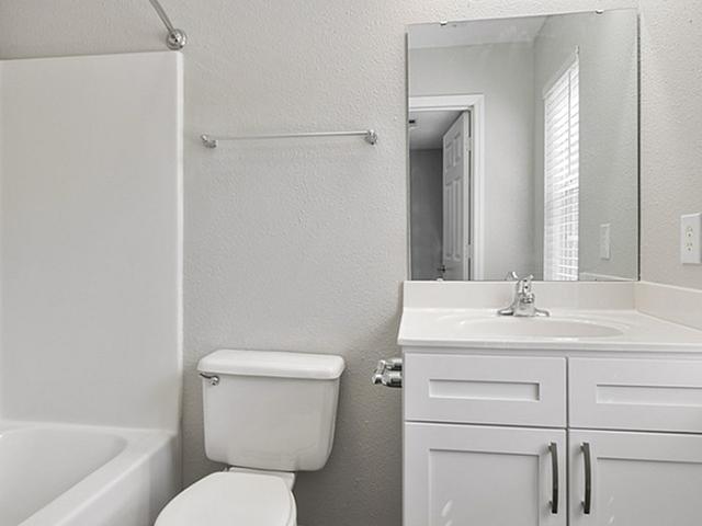 2 BR, 2 BA Apartment 50 Brookford Pl Ct Unit 532, Winston Salem, NC 27104