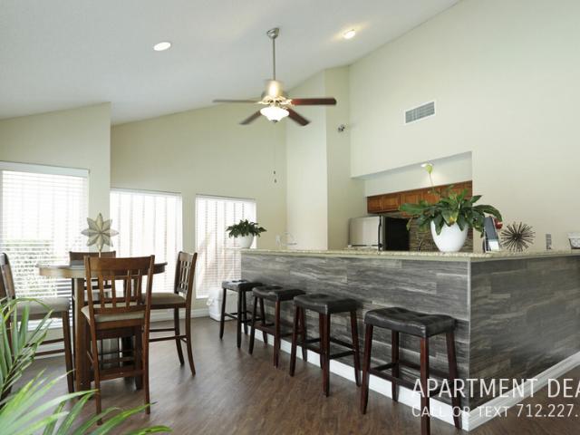2 BR, 2 BA Apartment 50 Fallbrook DrÂ, Houston, TX 77038