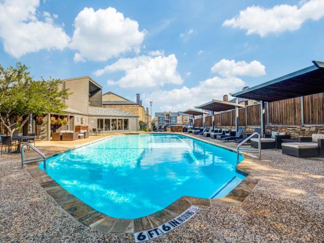 2 BR, 2 BA Apartment 5100 River Valley Blvd Unit 0505, Fort Worth, TX 76132