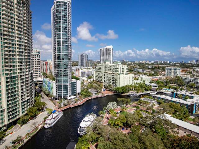 2 BR, 2 BA Apartment 510 Southeast 5th Avenue Unit 0306, Fort Lauderdale, FL 33301