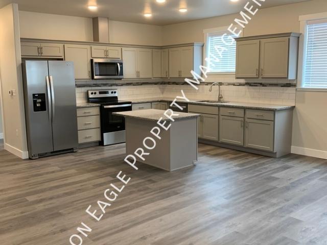 2 BR, 2 BA Apartment 511 Borah Ave W, Twin Falls, ID 83301
