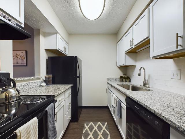 2 BR, 2 BA Apartment 5140 Emerson Village Pl Unit 201, Indianapolis, IN 46237