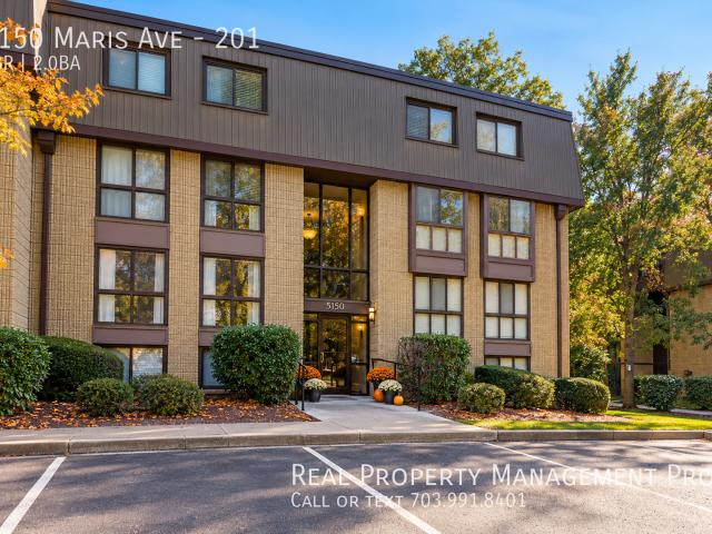 2 BR, 2 BA Apartment 5150 Maris Ave, Alexandria, VA 22304