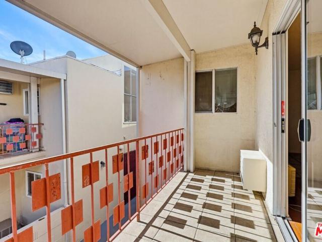 2 BR, 2 BA Apartment 515 North Alfred Street, West Hollywood, CA 90048