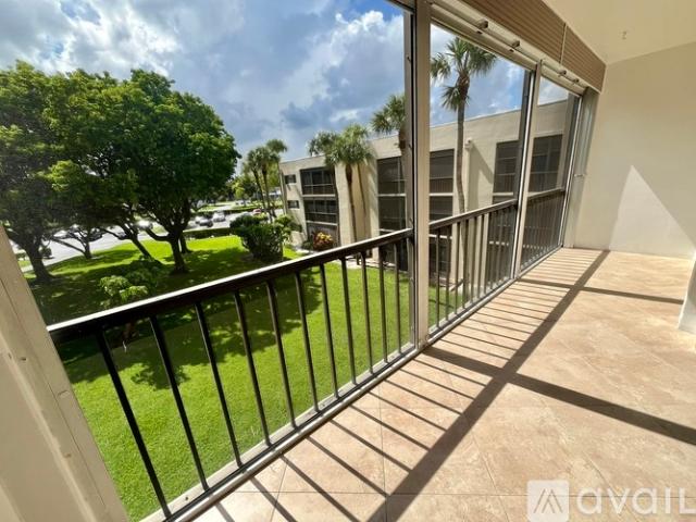 2 BR, 2 BA Apartment 5190 Las Verdes Circle, Unit 314, Delray Beach, FL 33484