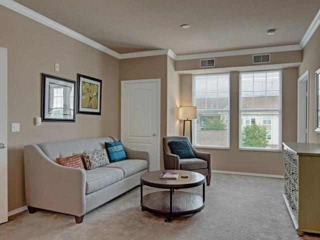 2 BR, 2 BA Apartment 5200 Annapolis Lane North Unit 2231, Minneapolis, MN 55446