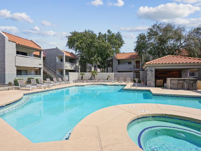2 BR, 2 BA Apartment 5205 West Thunderbird Road Unit 2190, Glendale, AZ 85306
