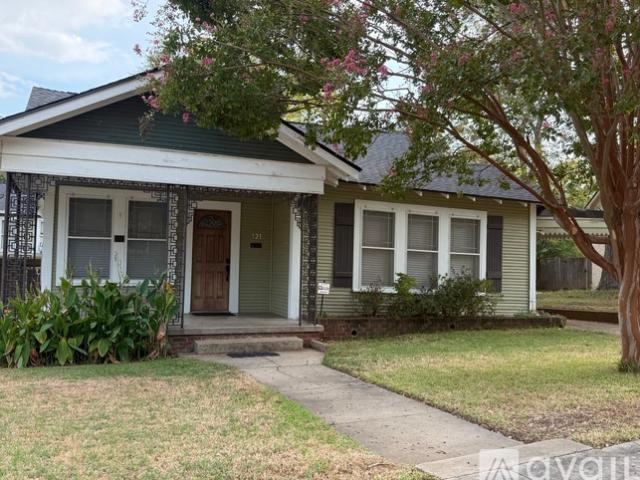 2 BR, 2 BA Apartment 521 East Charnwood Street, Tyler, TX 75701