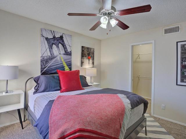 2 BR, 2 BA Apartment 5234 Villa del Mar Ave Unit 1706, Arlington, TX 76017
