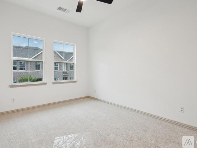 2 BR, 2 BA Apartment 5244 Springlake Parkway, Unit 5244, Haltom City, TX 76117