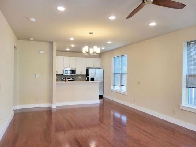 2 BR, 2 BA Apartment 525 East Kiowa Street, Colorado Springs, CO 80903
