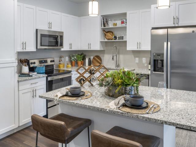 2 BR, 2 BA Apartment 5291 Post Oak Boulevard Unit 101, Wesley Chapel, FL 33544