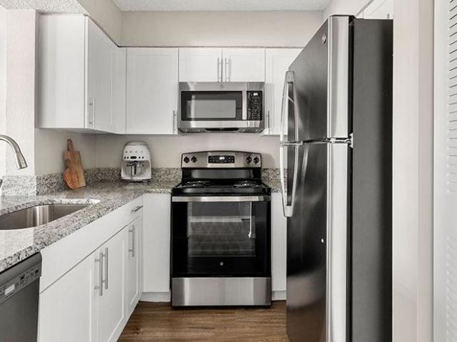 2 BR, 2 BA Apartment 5301 Summer Wind Dr Unit 39 104, Naples, FL 34109
