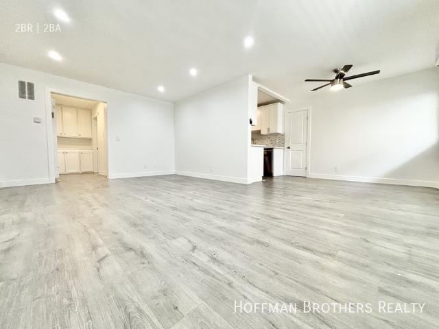 2 BR, 2 BA Apartment 5311 Hermitage Ave, Valley Village, CA 91607