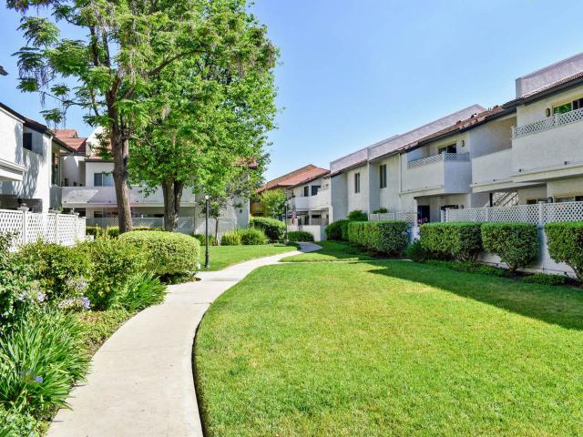 2 BR, 2 BA Apartment 5333 Cochran Street Unit 25 204, Simi Valley, CA 93063