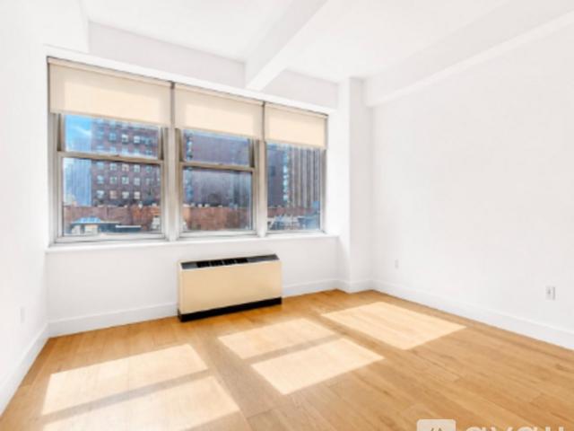 2 BR, 2 BA Apartment 53 Murray St, Unit 812, New York, NY 10007