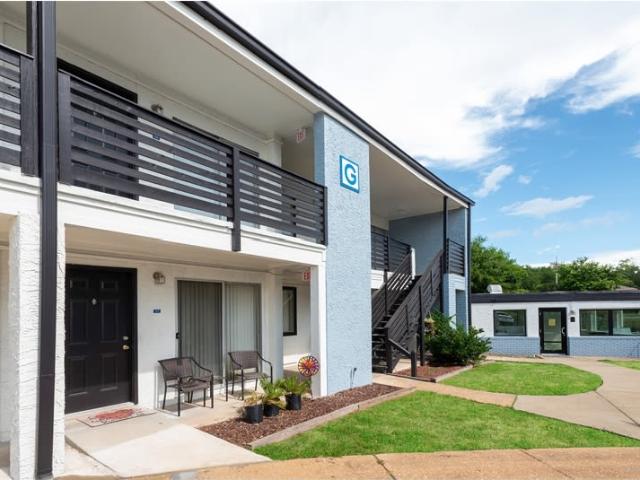 2 BR, 2 BA Apartment 5 Mooney Road Northeast Unit 30653, Fort Walton Beach, FL 32547