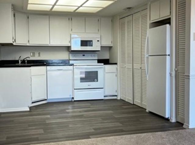 2 BR, 2 BA Apartment 643 Green Jade Drive, Unit 0, Fenton, MO 63026