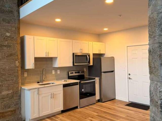 2 BR, 2 BA Apartment 6400 Haverford Ave, Philadelphia, PA 19151