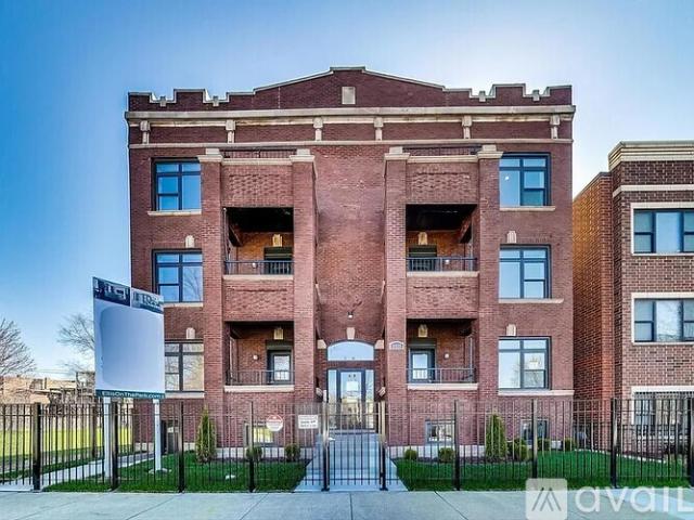 2 BR, 2 BA Apartment 6409 South Ellis Avenue, Unit 3N, Chicago, IL 60637