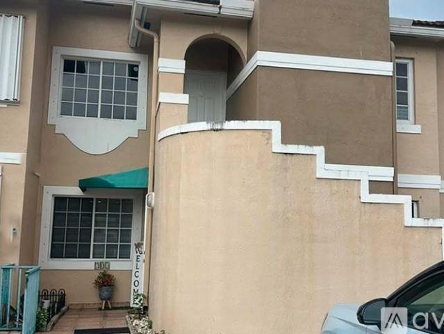 2 BR, 2 BA Apartment 6425 SW 130th Pl, Unit #1 704, Miami, FL 33183