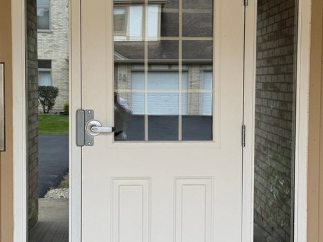 2 BR, 2 BA Apartment 6430 Pine Cone Dr, Unit 4, Tinley Park, IL 60477