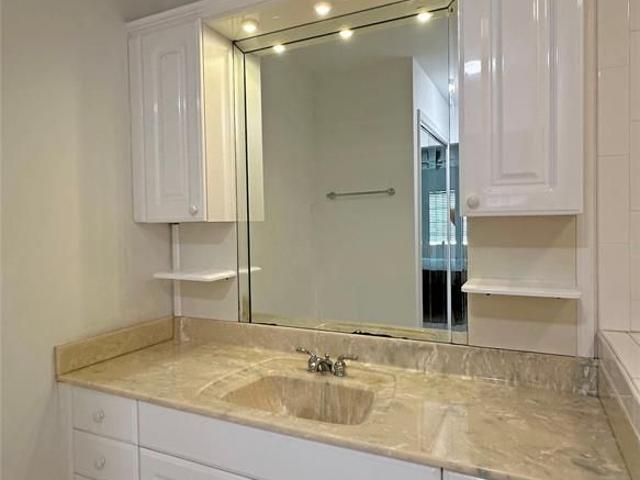 2 BR, 2 BA Apartment 6485 Bay Club Drive, Fort Lauderdale, FL 33308