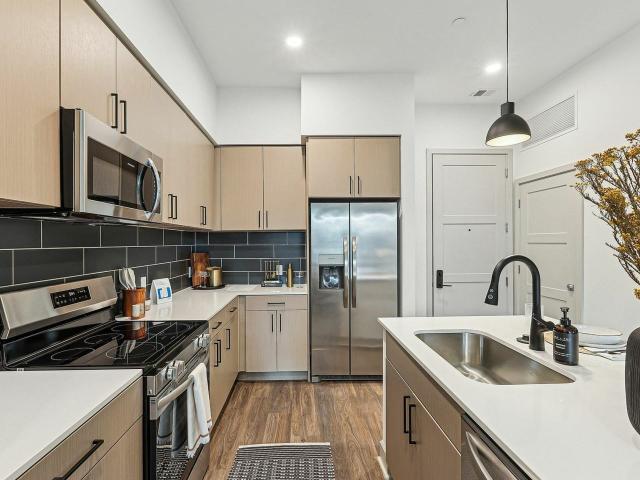2 BR, 2 BA Apartment 6505 Belcrest Road Suite 120 Unit 466, Hyattsville, MD 20782