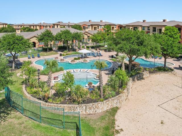2 BR, 2 BA Apartment 650 Leora Lane Unit 04 438, The Colony, TX 75056
