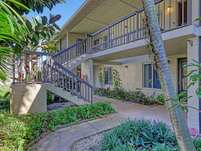 2 BR, 2 BA Apartment 6552 Chasewood Drive, Jupiter, FL 33458
