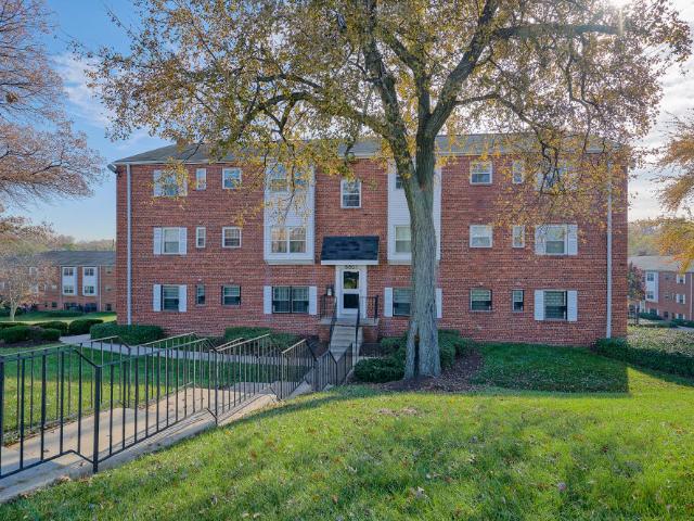 2 BR, 2 BA Apartment 6606 Greig St Unit 14301, Capitol Heights, MD 20743